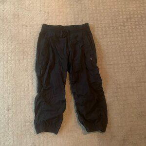 Ivivva by Lululemon Dance Studio Crops Youth Size 14